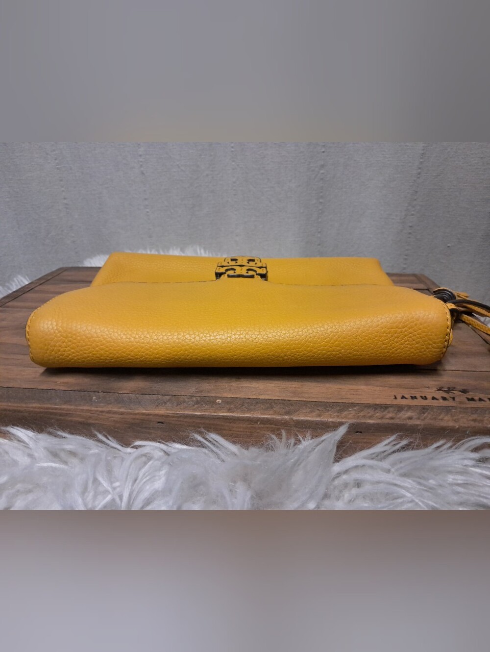 Tory Burch McGraw Yellow Pebbled Leather Crossbody Flap Bag Clutch - Picture 4 of 10